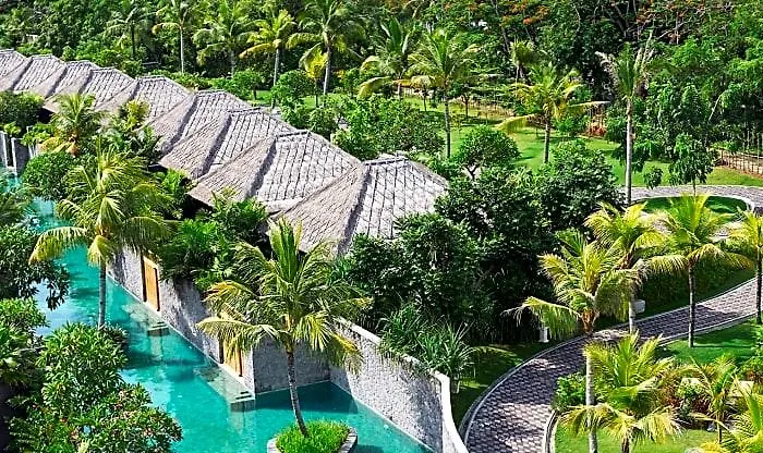 Merusaka 5* Nusa Dua (Bali)